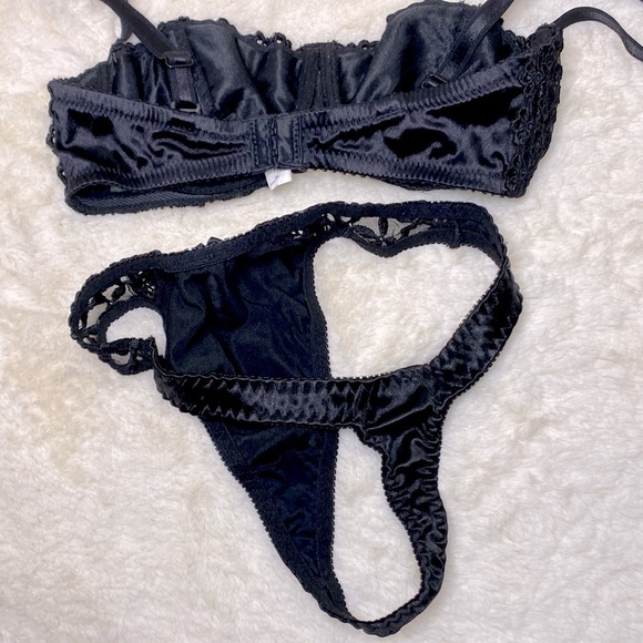 🌷RENÉ Rofé🌷 Set of 2 Bras & Matching Thong Panty NWOT - Picture 4 of 6